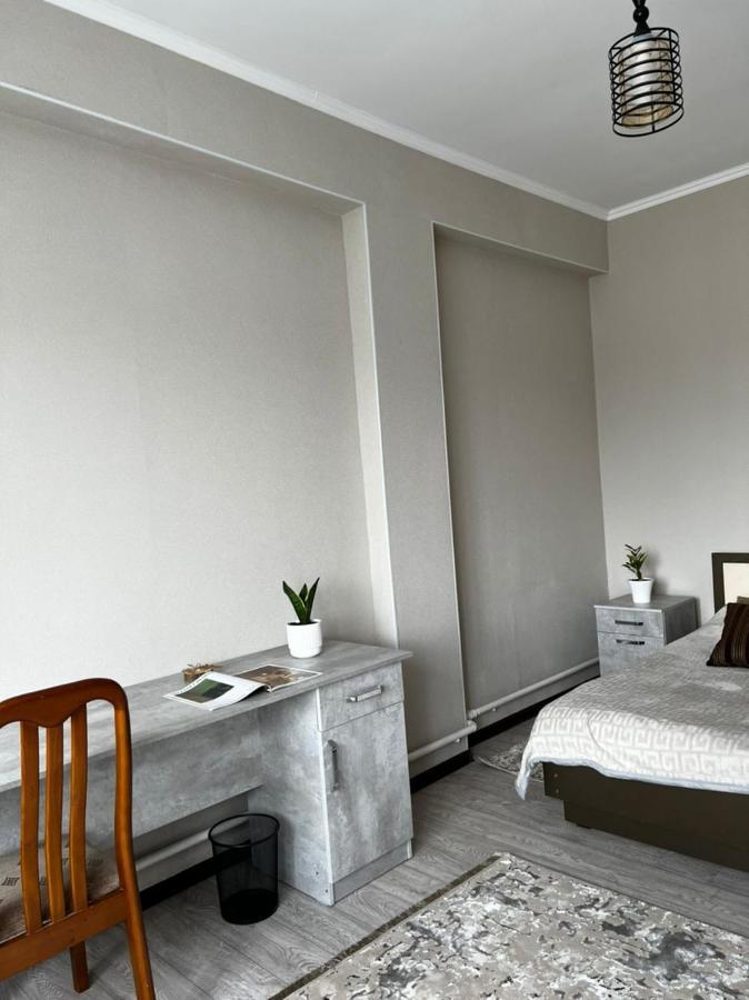 Meiman House Close To Asia Mall 比什凯克 外观 照片
