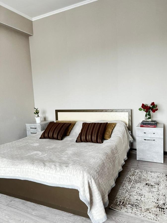 Meiman House Close To Asia Mall 比什凯克 外观 照片